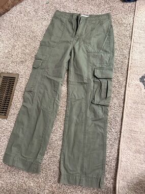 Abercrombie & Fitch Olive Cargo Pants